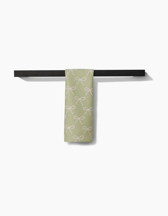 Lattice Bows Bar Towel