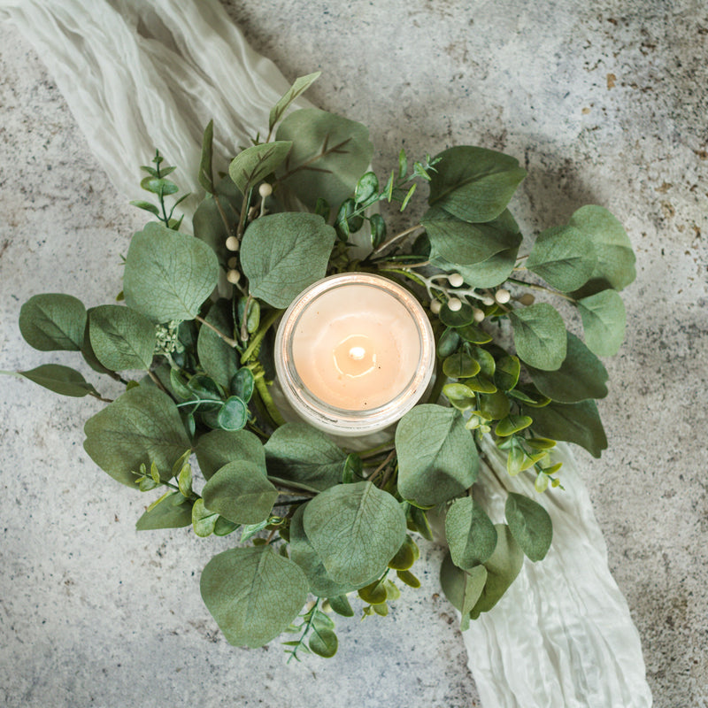 14" EUCALYPTUS & BERRY MINI WREATH