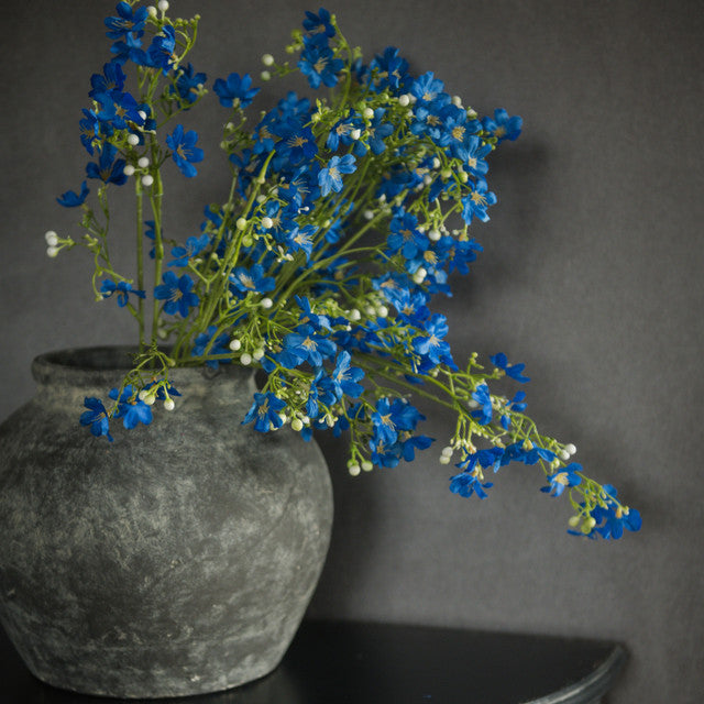 25.5" BLUE WINTER DAPHNE SPRAY