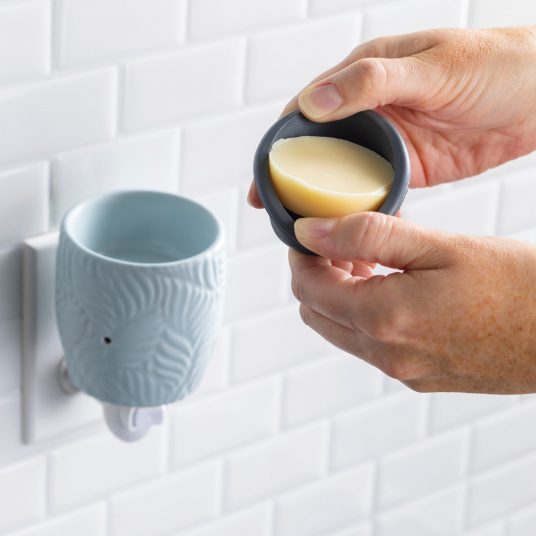 Pluggable Flip Dish Wax Warmer - Ocean Palm