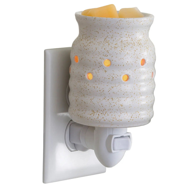 Pluggable Wax Melter - Farmhouse